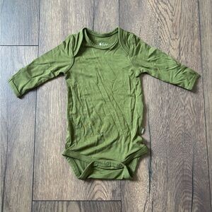 NWOT Kyte Baby Olive Long Sleeve Onesie 0-3 months